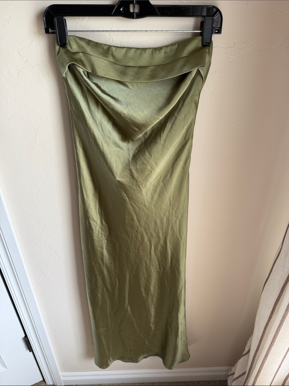 Realtix Satin Silk Backless Tube Tops Maxi Dress